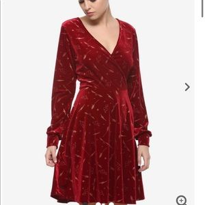 Harry Potter Burgundy Velvet Long-Sleeve Dress, size S